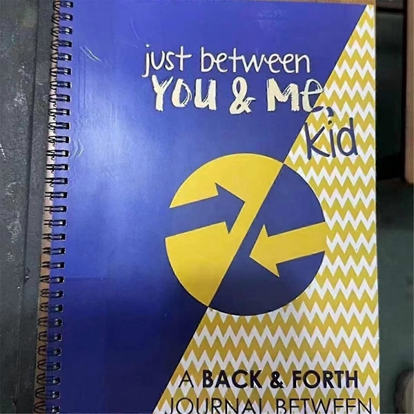 Bare Mellem Dig & Mig, Kid: En Frem & Tilbage Journal Mellem Voksen & Barn Kommunikation Dagbog Orange Blå