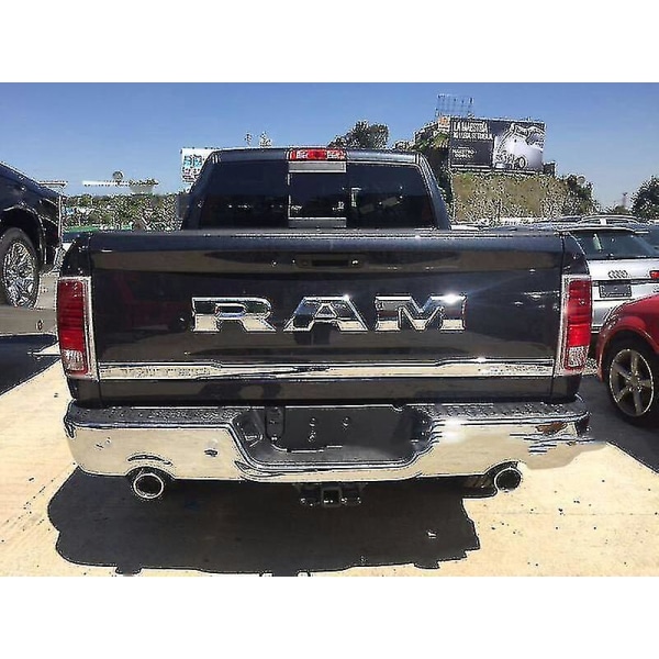 Velegnet til Dodge Ram Trunk Car Logo Pickup Stickers Ram 1500 2500 3500 Bagbagage Stor størrelse Bil Sticker Matte Silver