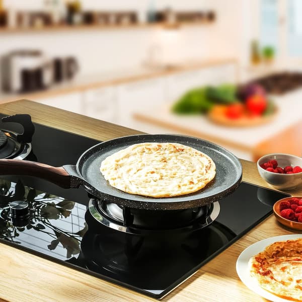 26 cm Crepe Pan - Induction Compatible - Crepe Maker with Batter Spreader - Comfortable and Ergonomic Handle