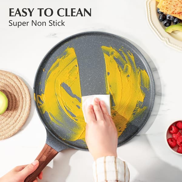 26 cm Crepe Pan - Induction Compatible - Crepe Maker with Batter Spreader - Comfortable and Ergonomic Handle