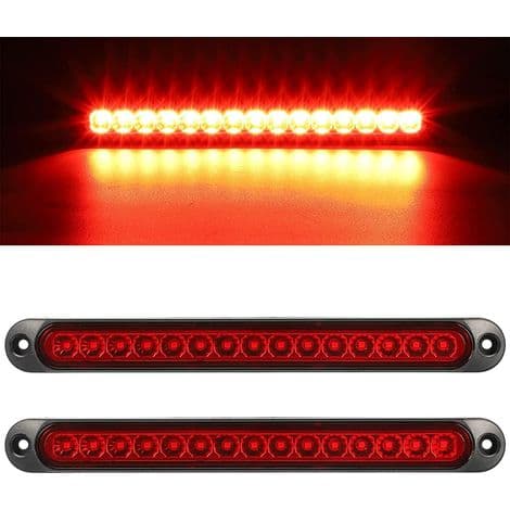To striper med 12-24V 15LED tilhengerbremselys, vanntette baklys og kjørelys