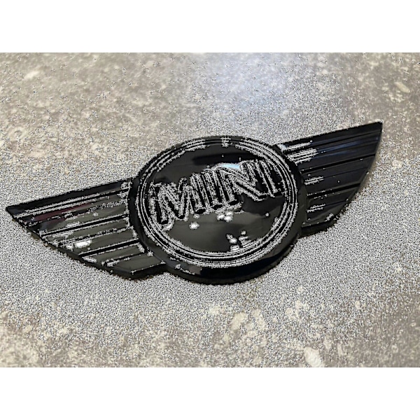 2x Mini R50 R56 R57 R58 R59 Kiiltävän mustat metalliset konepelti-/takaluukkulogot