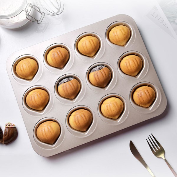 Form Creative Non-Stick 12-galler Slitstark Lättfrigörande Värmebeständig bakpanna i kolstål