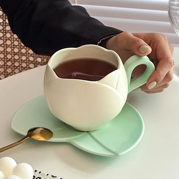 1 Set Kaffekopp Keramisk Tulpan Kaffemugg med Underlägg Slät Yta Värmebeständig Tekopp för Hemmet Apricot