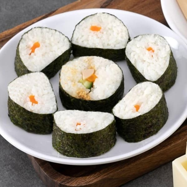 3-delat DIY Sushi-kit - Non-stick plast sushirulle & formset för sjögräsrisrullar, vit