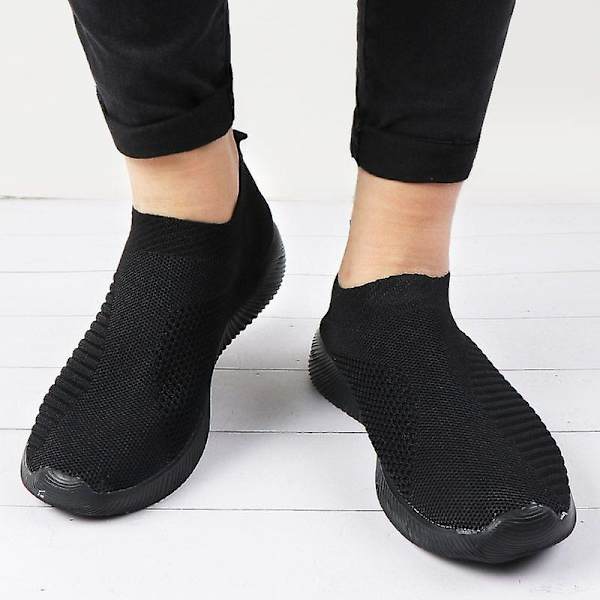 Naisten kävelykengät neulotut verkkokengät Slip On -kengät hengittävät matalat kengät rento lenkkarit W Black 40