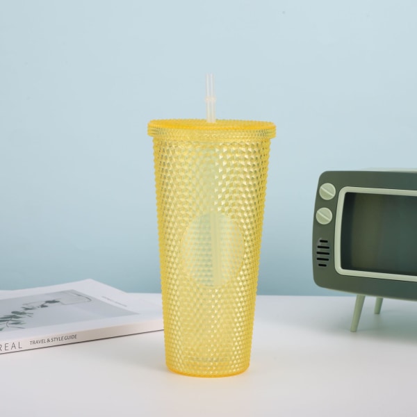 24Oz nastoitettu kupit Juomalasi kannella ja olilla, uudelleenkäytettävä teksturoitu Venti Cup, 100% BPA FREETläpinäkyvä keltainen 750 ml