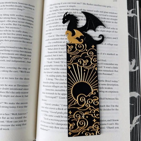 Dragon Bookmark Black Gold Cool Dragon Bookmark aurinko ja pilvet, kirjamerkitsin kirjahyllyn koristelu kirjarakkaudelle A