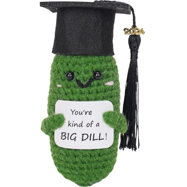 Studentpresent känslomässigt stöd Dill pickle m/examen hatt Unik känslomässigt stöd dill pickle Söt virkad pickle dekorationer Roliga presenter för W 1pc
