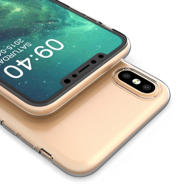 Erittäin ohut läpinäkyvä kotelo iPhone Xs Maxille Transparent