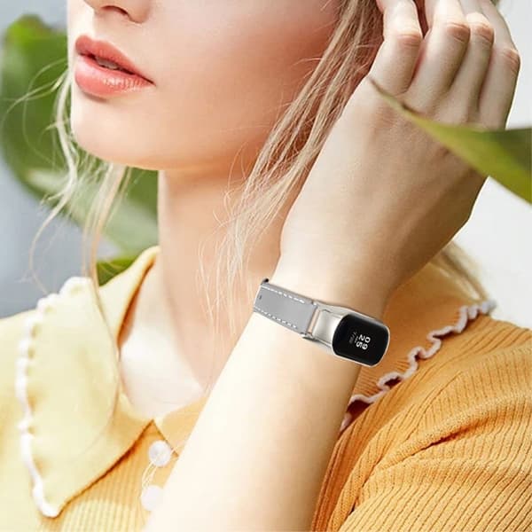 Xiaomi Mi Band 7 urrem i ægte læder af koskind med sølvfarvet cover - Grå Silver grey