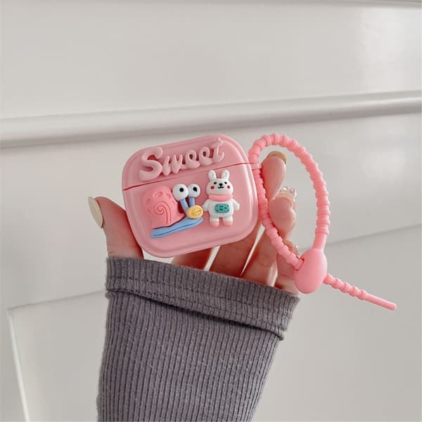Søtt og søtt rosa snegle- og kaninetui med stropp til AirPods 3 Red