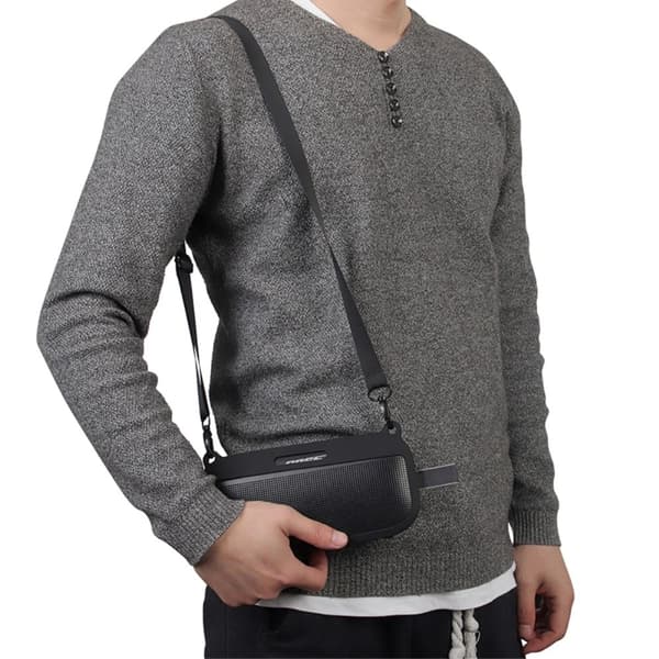 BOSE SoundLink Flex silikonskydd med rem - Svart Svart