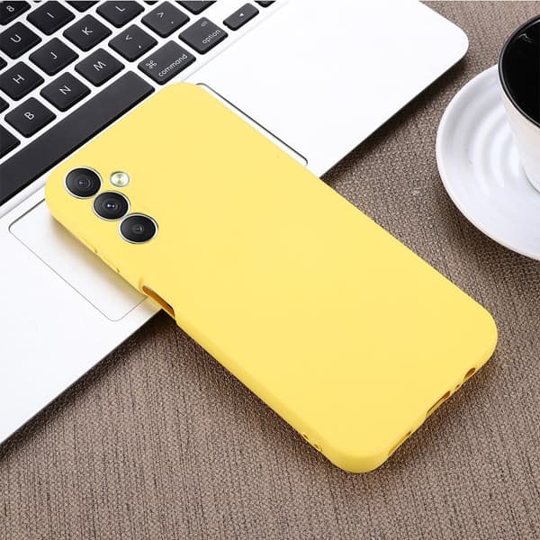 Matt flytende silikondeksel for Samsung Galaxy M34 - Gul Yellow