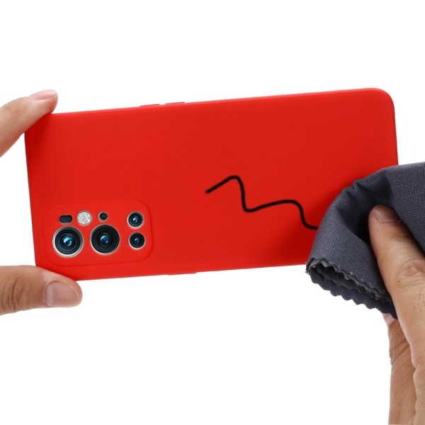 Matt OnePlus 9 Pro skal av flytande silikon - Röd Röd
