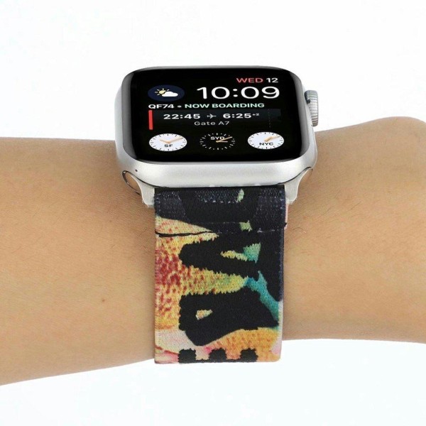 Apple Watch Series 6 / 5 40mm trasa mönster klockarmband - Love multifärg