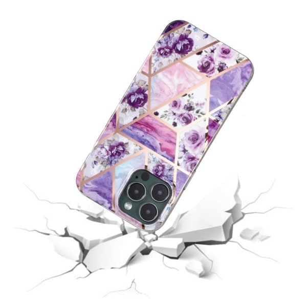 Marble iPhone 13 Pro Max Suojakotelo - Violetti Flower Purple