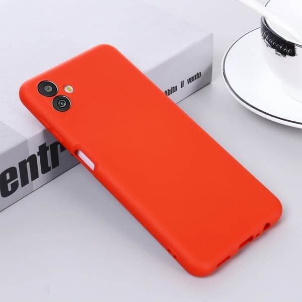 Matt flytende silikondeksel for Samsung Galaxy M13 5G - Rød Red