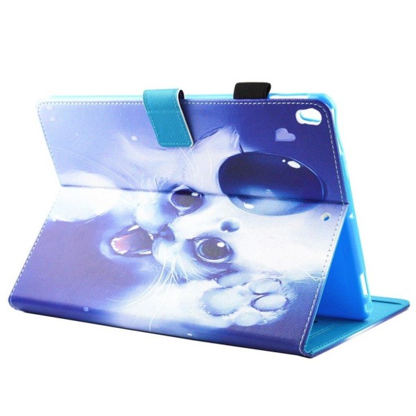 iPad Air (2019) pattern leather case - Cat Grabbing Bubble Multicolor