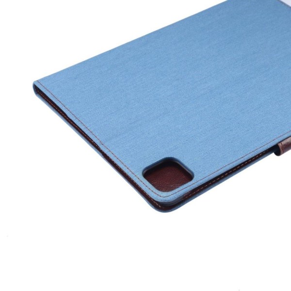 iPad Air (2020) jeans klæde læder flip etui - babyblå Blue