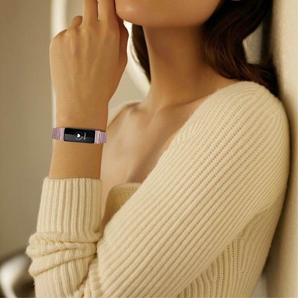 Stilfuld urrem i rustfrit stål til Fitbit Inspire 2 - Lyserød Rose Pink