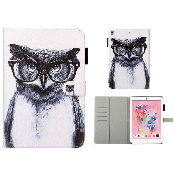 iPad (2018) / (2017) pattern leather flip case - Owl Silvergrå