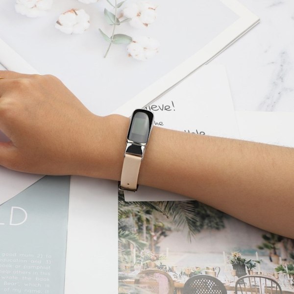 Fitbit Luxe urrem i ægte læder - Aprikos / Størrelse: S Brown
