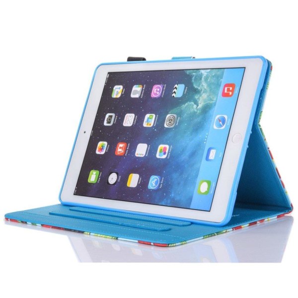 iPad 9.7 inch (2018)/9.7-inch (2017) skyddsfodral surfplatta korthållare stående läge mönster - Landsbygden multifärg