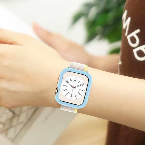 Apple Watch Series 6 / 5 / 4 / SE (2022) / SE (2023) / SE 44mm Klockfodral Anti-drop Hollow Flexibel klockram - Baby Blå Blå