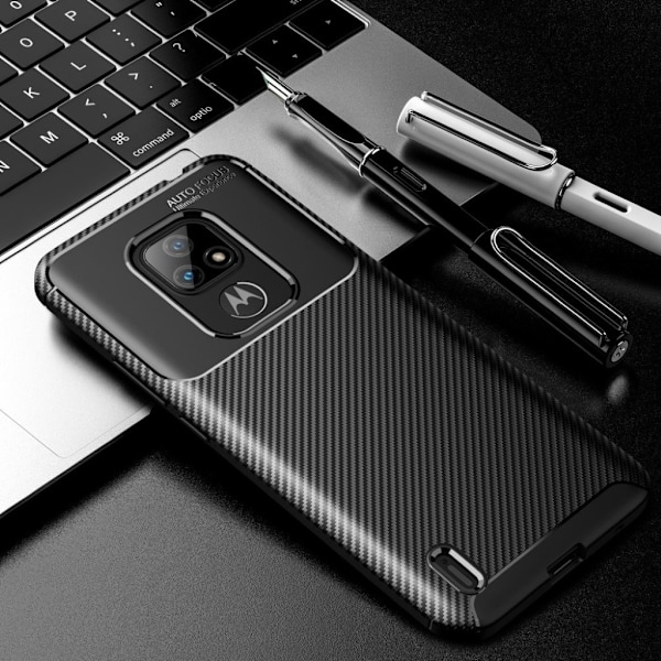 Carbon Shield Motorola Moto E7 skal - Svart Svart