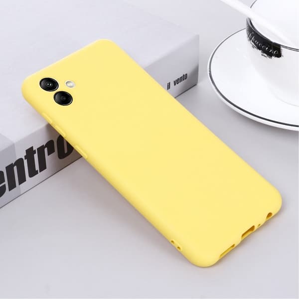 Matte Liquid silikone cover til Samsung Galaxy A04 - Gul Yellow