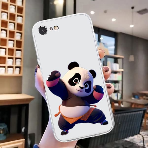 iPhone 16e-etui Mykt, fleksibelt bakdeksel med mønsterutskrift - Panda Black