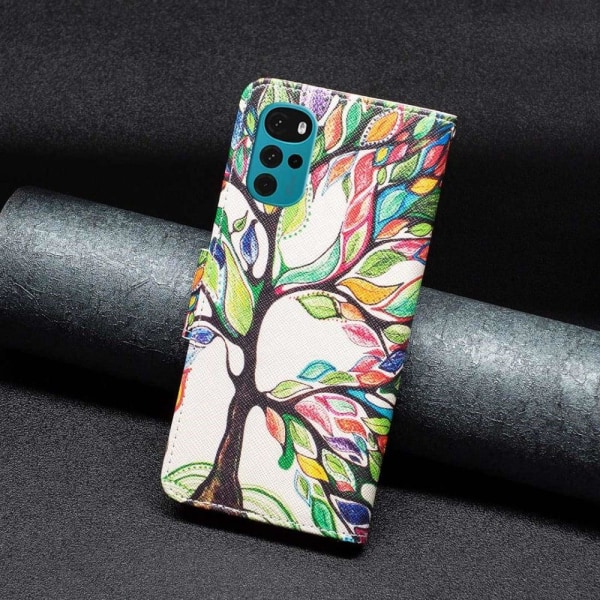 Wonderland Motorola Moto G22 flip kuoret - Elämän Puu Multicolor
