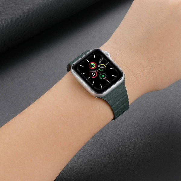 Apple Watch Series 8 (45mm) / Watch Ultra dobbeltfarvet urrem i Red