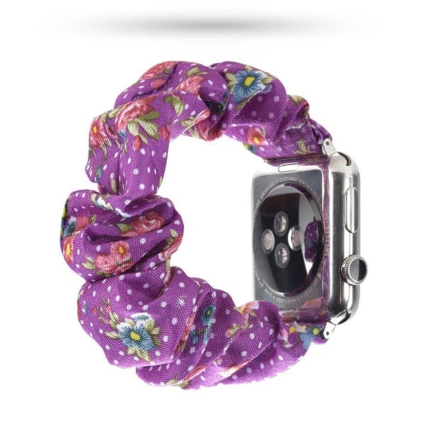 Apple Watch Series 5 40mm trasa mönster klockarmband - blommor i lila bakgrund Lila