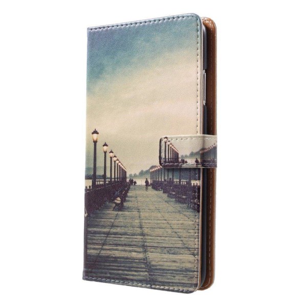 iPhone Xs Max flip cover i mønstret læder - Dock At Sunset Multicolor