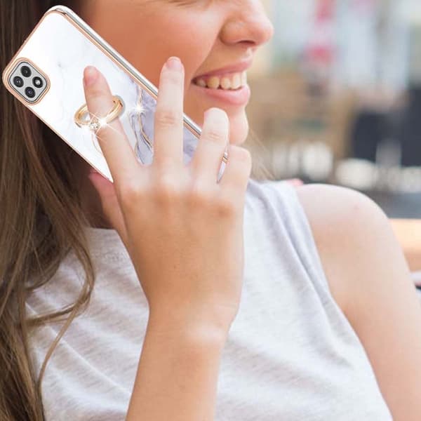 Marble Mønstret Deksel med Ring Holder til Samsung Galaxy A22 5G - Hvit Klinkekule Haze White
