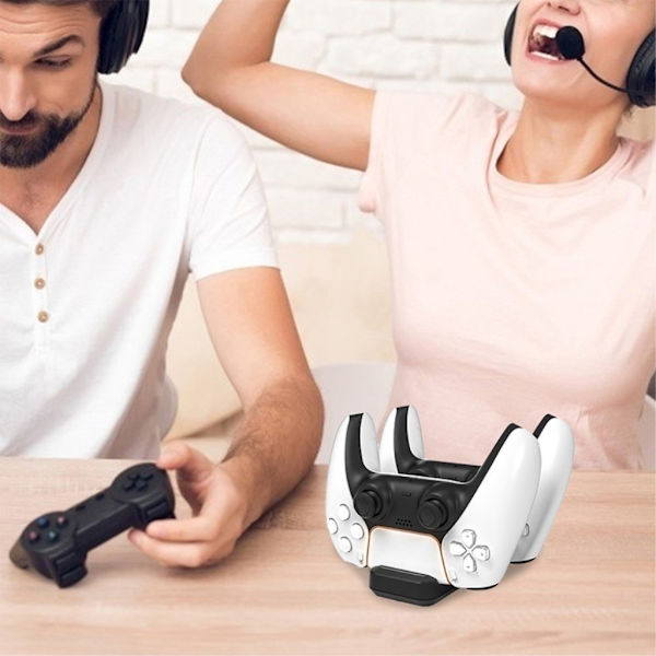 Sony PlayStation 5 - Ps5 Dual Sense Controller Laddningsstation Med Två Slitsar Svart