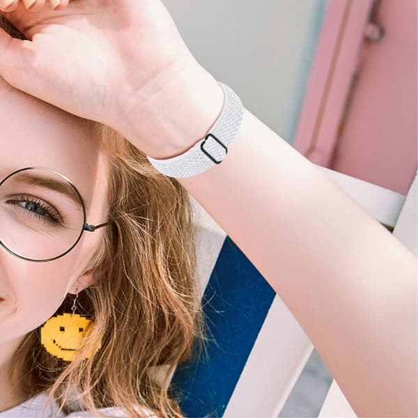 Fitbit Sense / Versa 3 joustava kellonhihna säädettävällä soljella - Valkoinen White