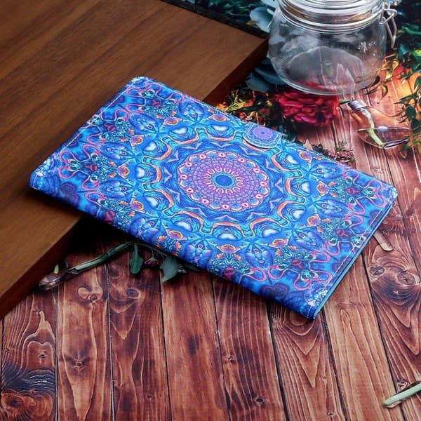 iPad 10.2 (2019) trendy mønstered læder flip etui - Lilla Kaleidoscope Multicolor