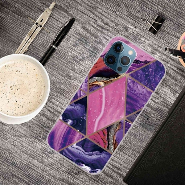 Marmordesign iPhone 14 Pro deksel - Lilla Og Rosa Marmor Pink
