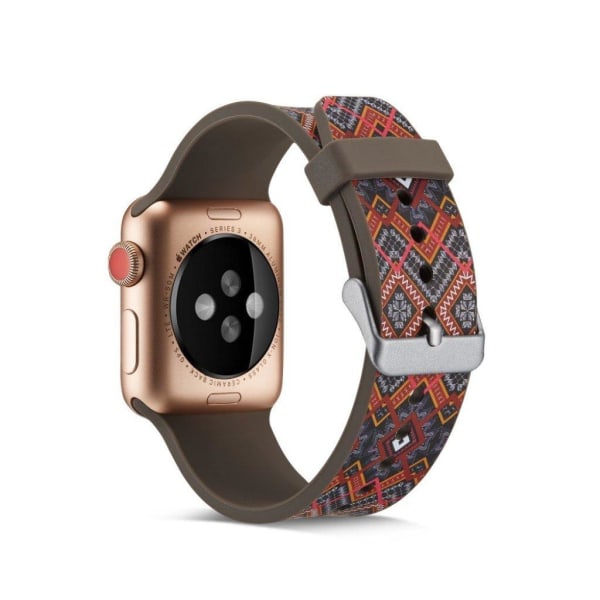 Apple Watch Series 5 44mm kamouflagefärgad klockarmband i silikon - Röd Diamantformad multifärg