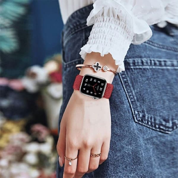 Apple Watch 42mm - 44mm nailonista valmistettu ranneke - Punainen Red
