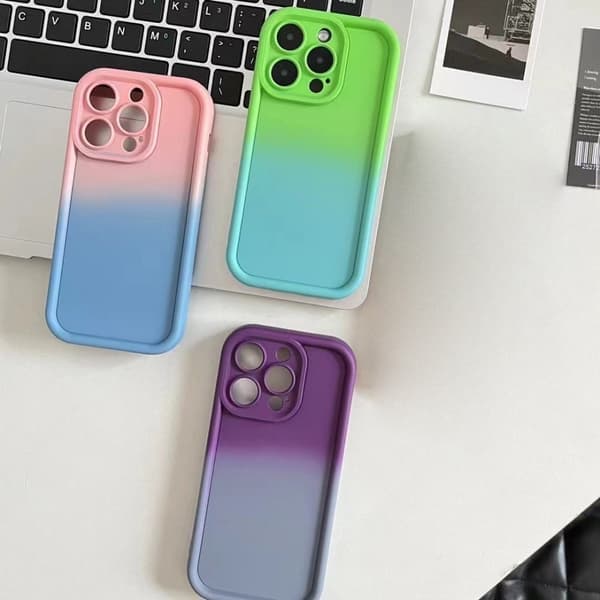 iPhone 15 Gradient Color Silicone Phone Case Anti-scratch Mobile Phone Cover - Lilla Grå Multicolor