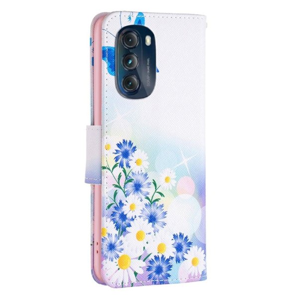 Wonderland Motorola Moto G (2023) Läppäkotelo - Perhonen And Flowers Blue