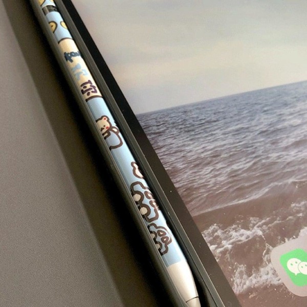 Apple Pencil 2 cool sticker - White Flowers in Green Background Green