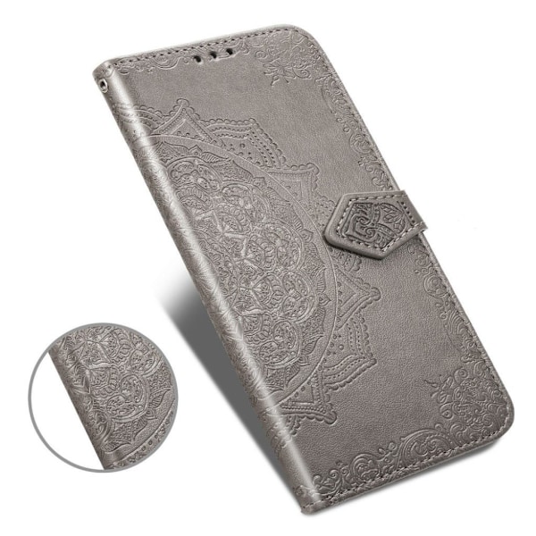 Mandala iPhone 12 Pro Max nahkakotelo - Harmaa Silver grey