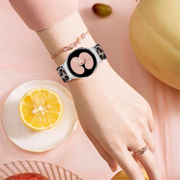Samsung Galaxy Watch 5 / 4 klockarmband i elastisk nylon - Leopard Brun
