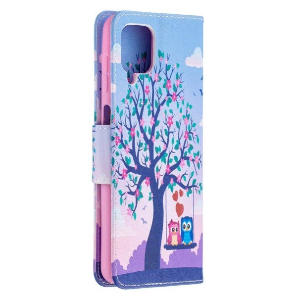 wonderland Samsung Galaxy A12 5G flip etui - Couple ugler og træ Multicolor