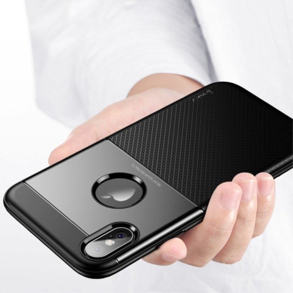 IPAKY iPhone 9 Plus mobilskal plast silikon texturerad - Svart Svart